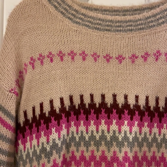 Roomy & fuzzy warm sweater - Picture 2 of 5